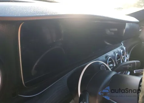 2022 Mercedes-Benz E 350 z USA, uszkodzony, nr VIN W1KZF8DB7NB072315